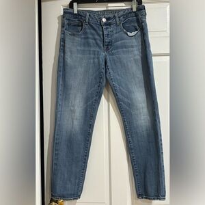American Eagle Outfitters Light Blue Slim Straight Jeans Size 8
